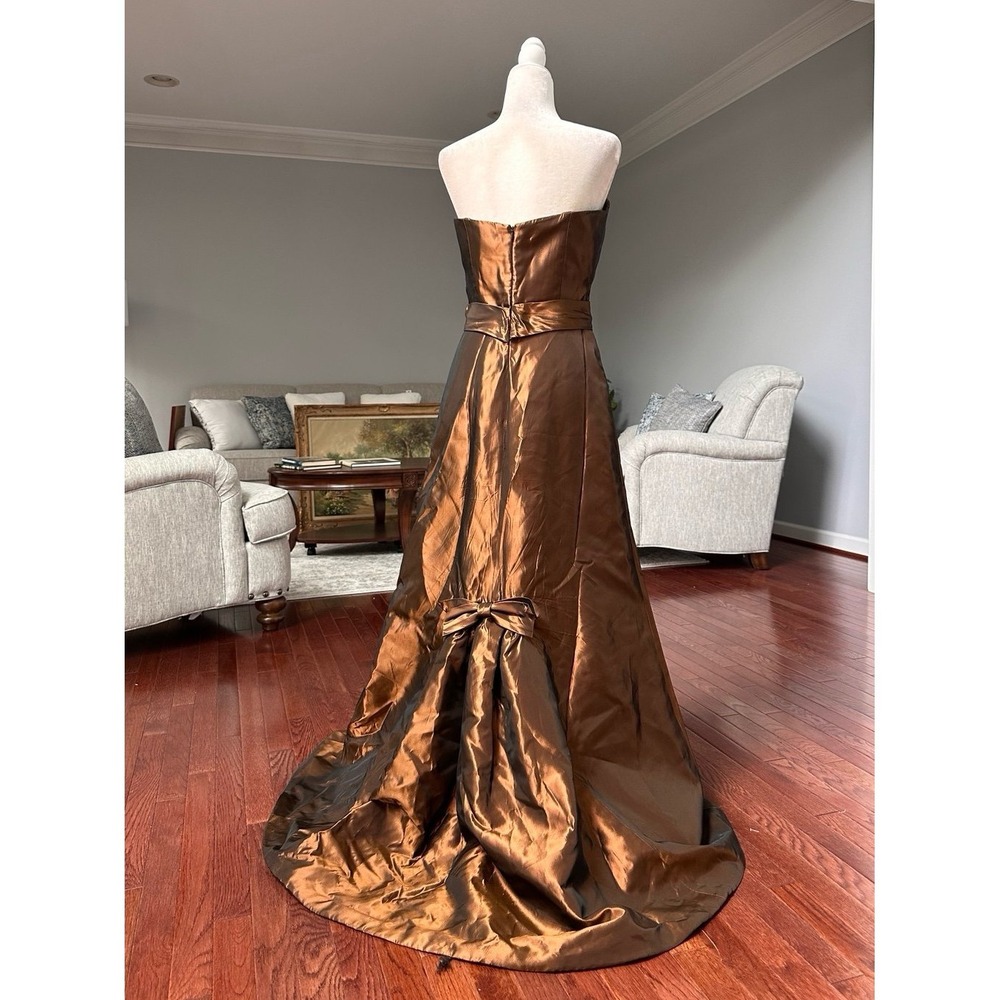 USA Vintage 2000s Strapless Lazaro Ethereal Mermaid Fantasy Crushed Brown Gown - Picture 2 of 11
